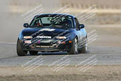 media/Jan-14-2024-CalClub SCCA (Sun) [[2b2dc9dce5]]/Group 7/Outside Grapevine/